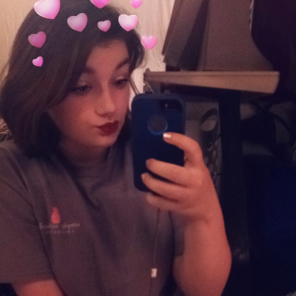 Meet your Posher, Hannah